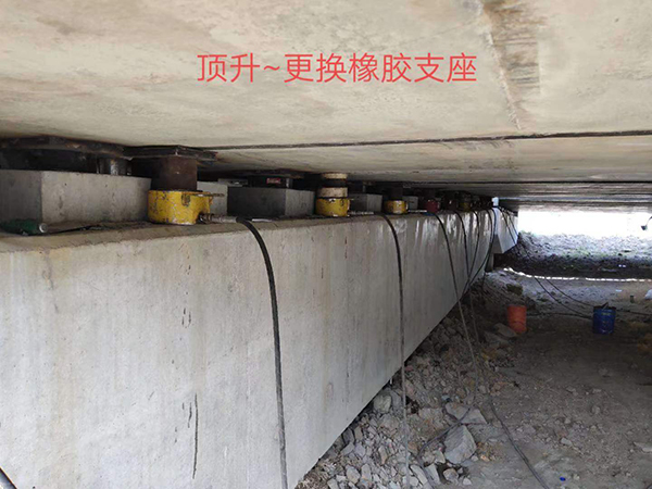 ���-���Q���z֧��